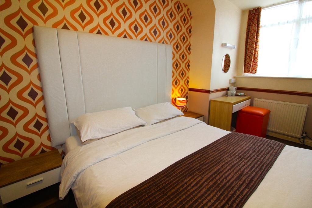 The Scarborough Travel And Holiday Lodge 외부 사진