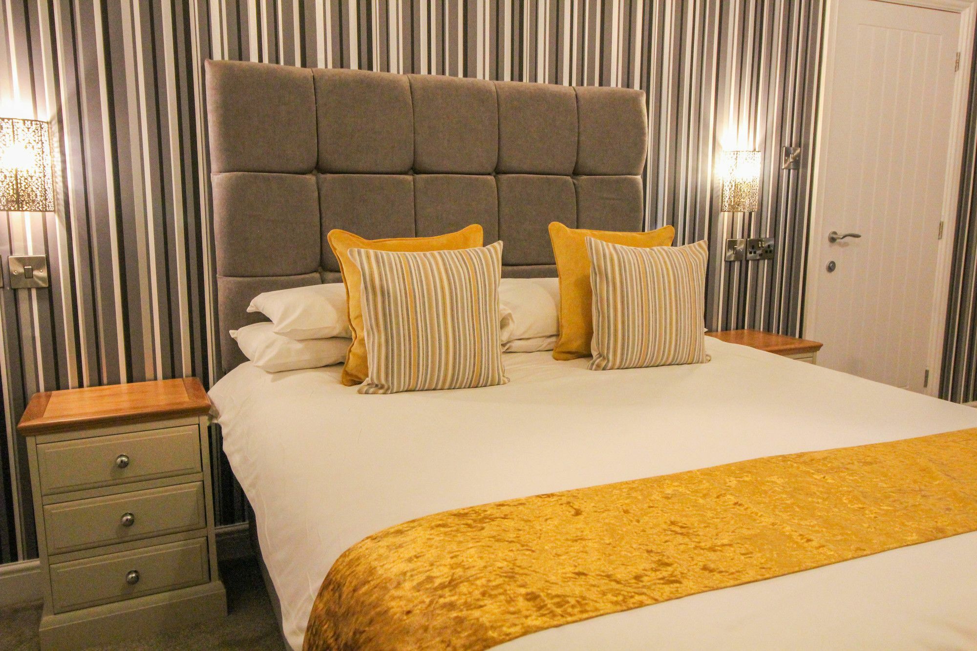 The Scarborough Travel And Holiday Lodge 외부 사진